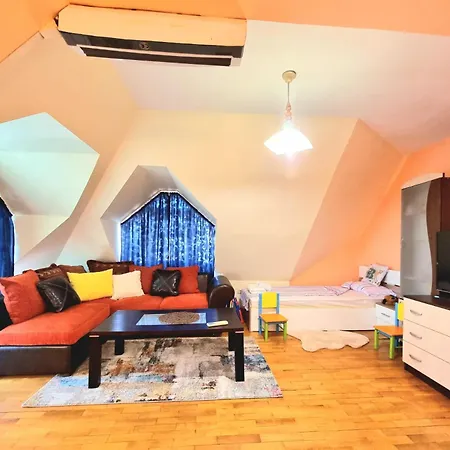 Two-floor Sunny In Centre Appartamento Burgas