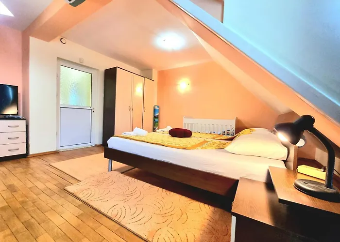 Two-floor Sunny In Centre Appartement