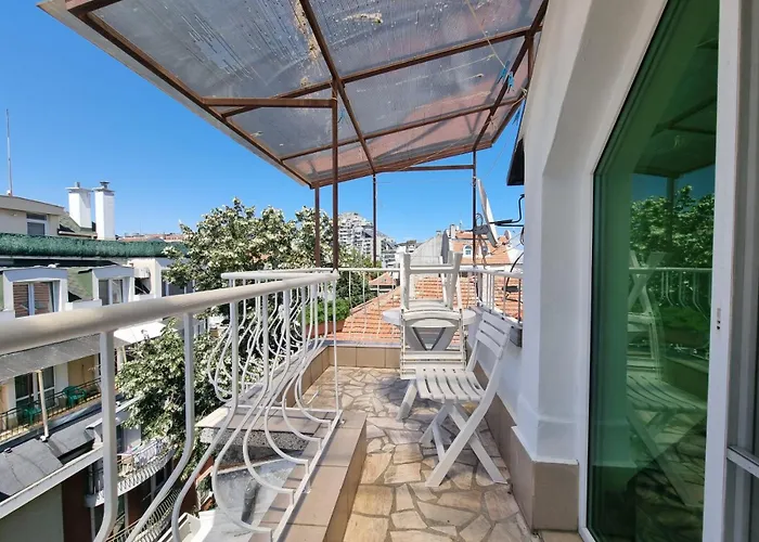 Two-floor Sunny In Centre Appartement Burgas