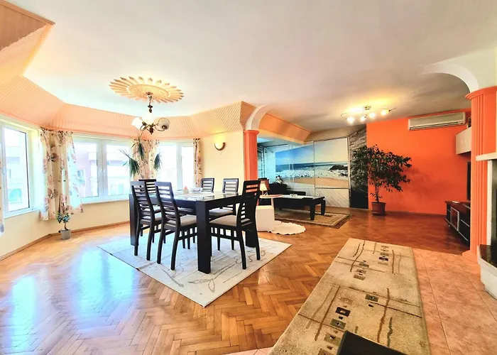 Two-floor Sunny In Centre Appartement Burgas