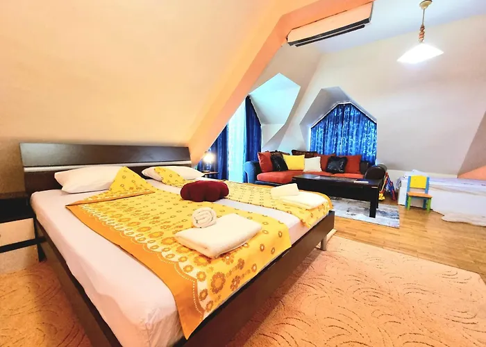 Two-floor Sunny In Centre Appartement *