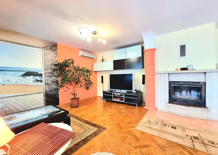 Appartement Two-floor Sunny In Centre Burgas