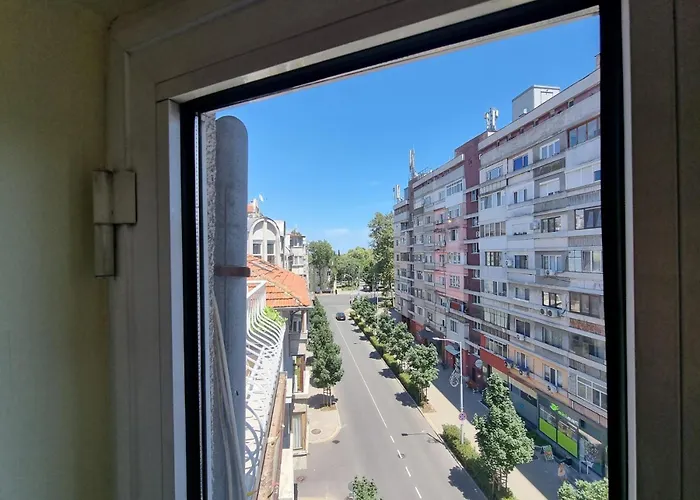 Two-floor Sunny In Centre Appartement *