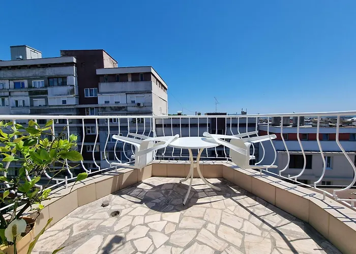 Two-floor Sunny In Centre Appartement