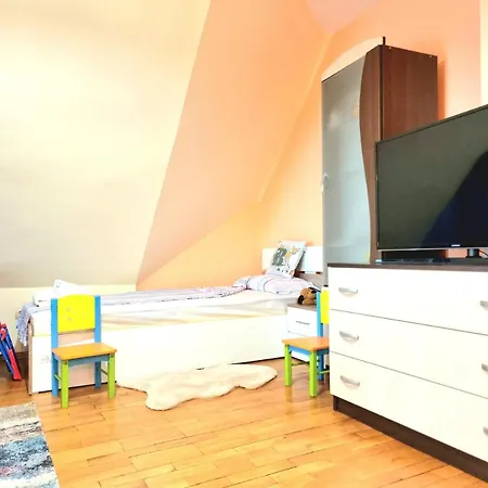 Two-floor Sunny In Centre Μπουργκάς