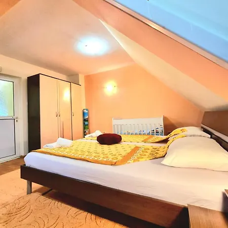 High Mezonet In The Center Apartment Burgas