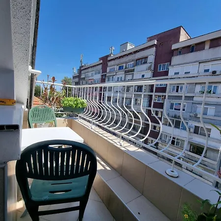 Appartement Two-floor Sunny In Centre