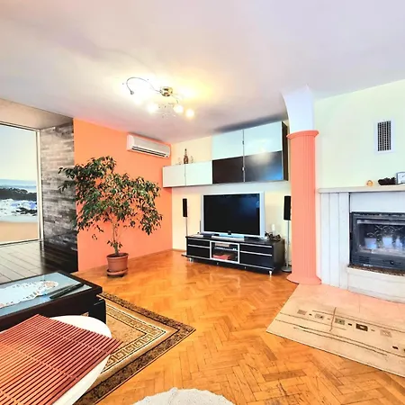 Appartement Two-floor Sunny In Centre Burgas