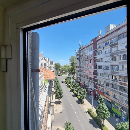 High Mezonet In The Center Apartment *