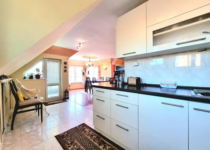 Two-floor Sunny In Centre Бургас