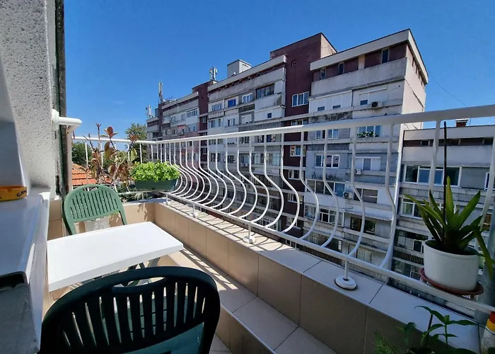 Two-floor Sunny In Centre * Бургас